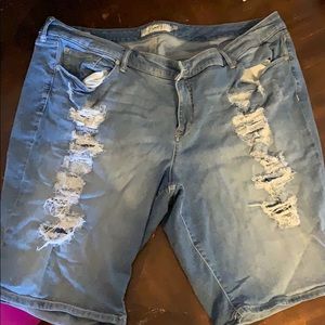 Torrid distressed shorts
